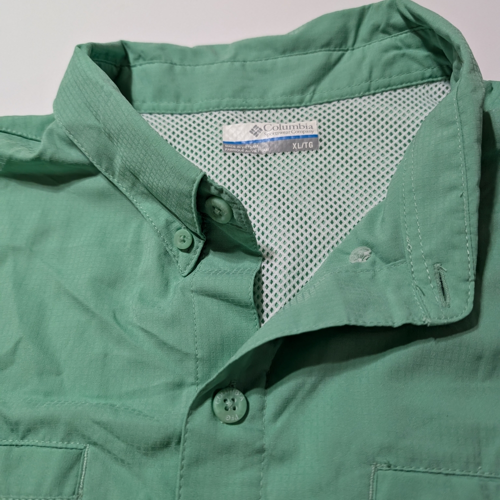 Columbia Men's Green Shirt
